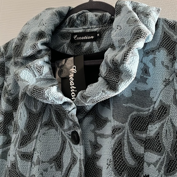 Creation Spring/Fall Trench Coat size Medium - Picture 2 of 7